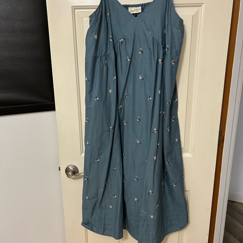 Universal Thread Blue V-Neck Long Sleeve Midi Sundress